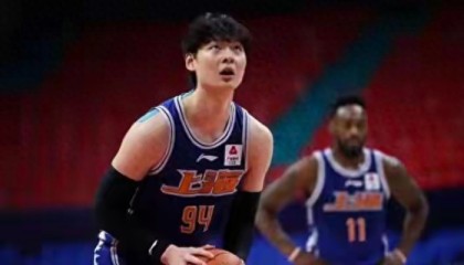 开云直播官网-砸钱买球星却成软柿子？山东男篮到底缺了啥？|山东队|季后赛|上海男篮|谢智杰|球员_新浪体育_新浪新闻